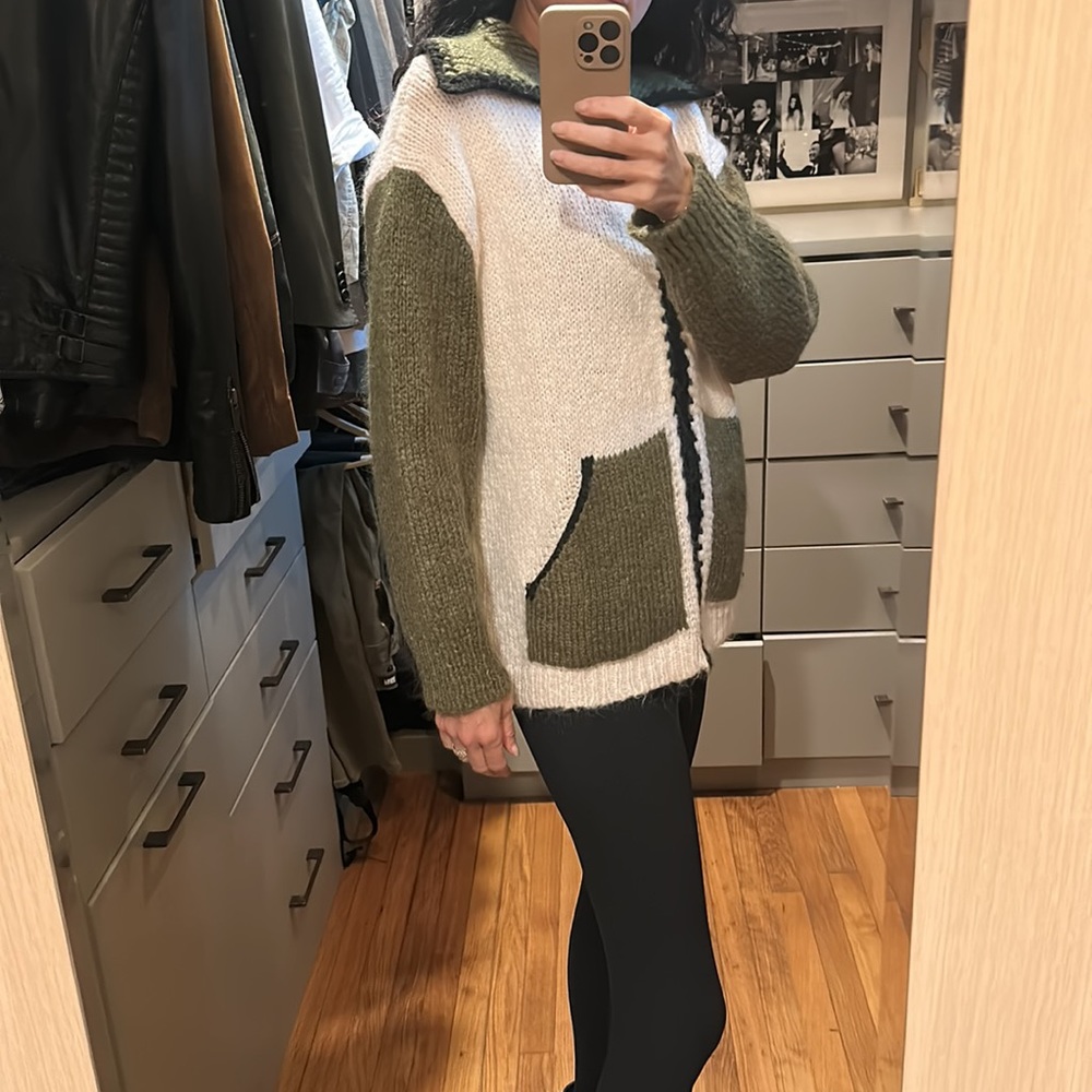 Zara Sweater - Picture 3 of 4